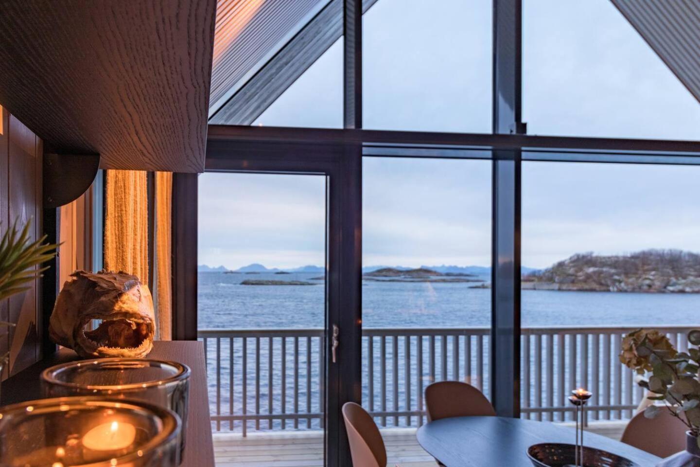 Leilighet Med Fantastisk Utsikt Henningsvær Extérieur photo