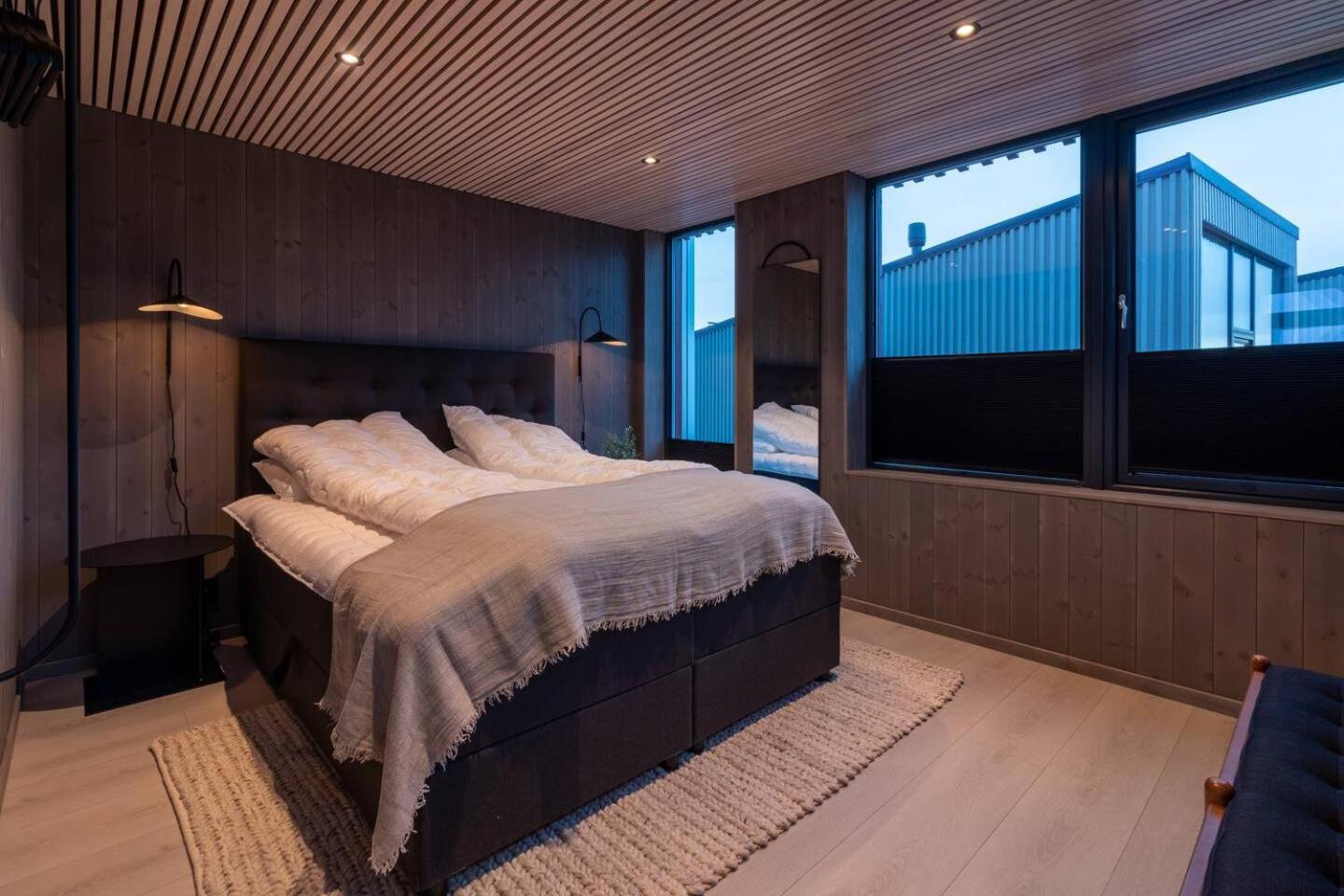 Leilighet Med Fantastisk Utsikt Henningsvær Extérieur photo