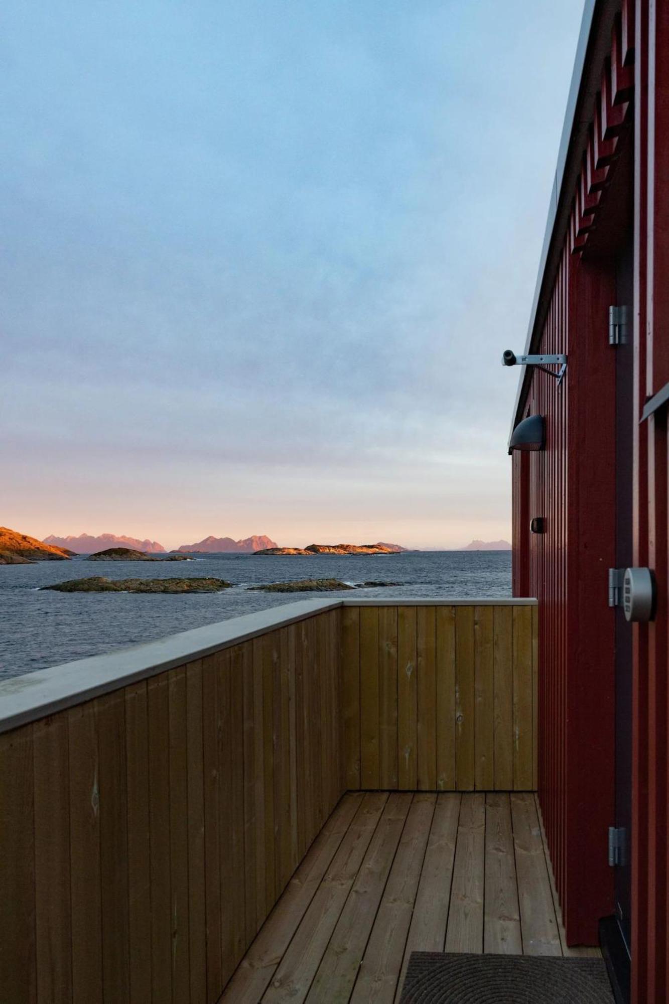 Leilighet Med Fantastisk Utsikt Henningsvær Extérieur photo